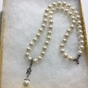 Pearl Necklace With Cubic Zirconia